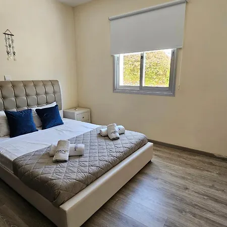Akti 3 Bed