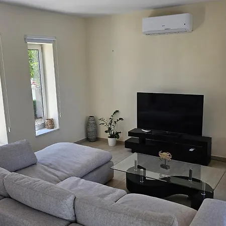 Akti 3 Bed * Paphos